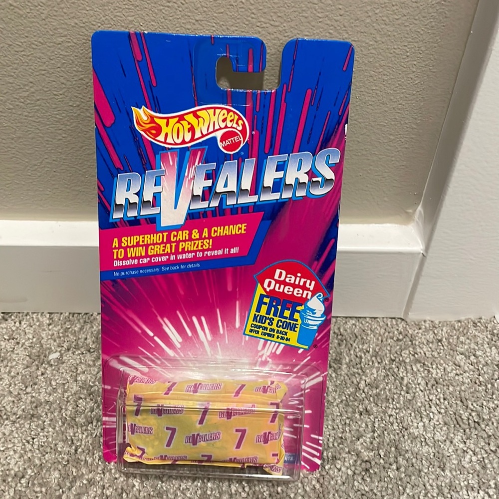 1990s hotwheels revealers car collectable